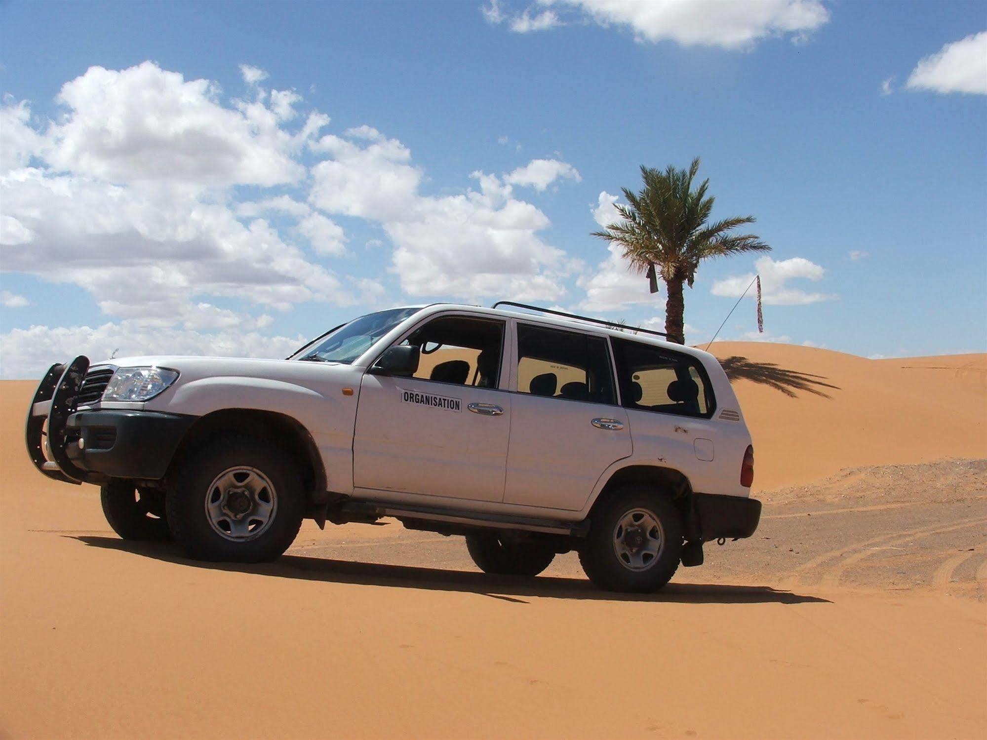 Les Pyramides Hotel Merzouga Ngoại thất bức ảnh